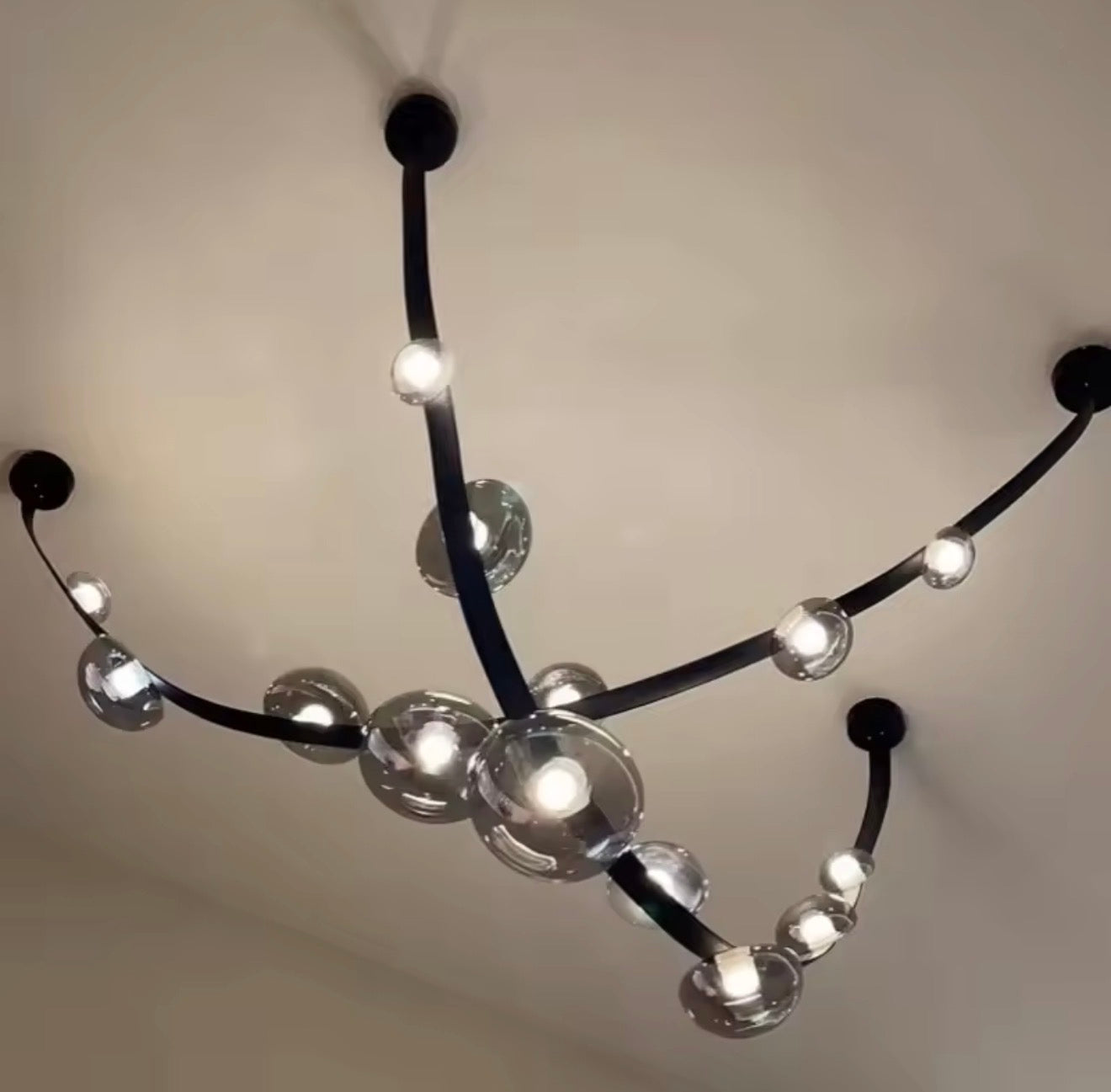 The Seraph Arc - Luxor Home Decor & Lighting