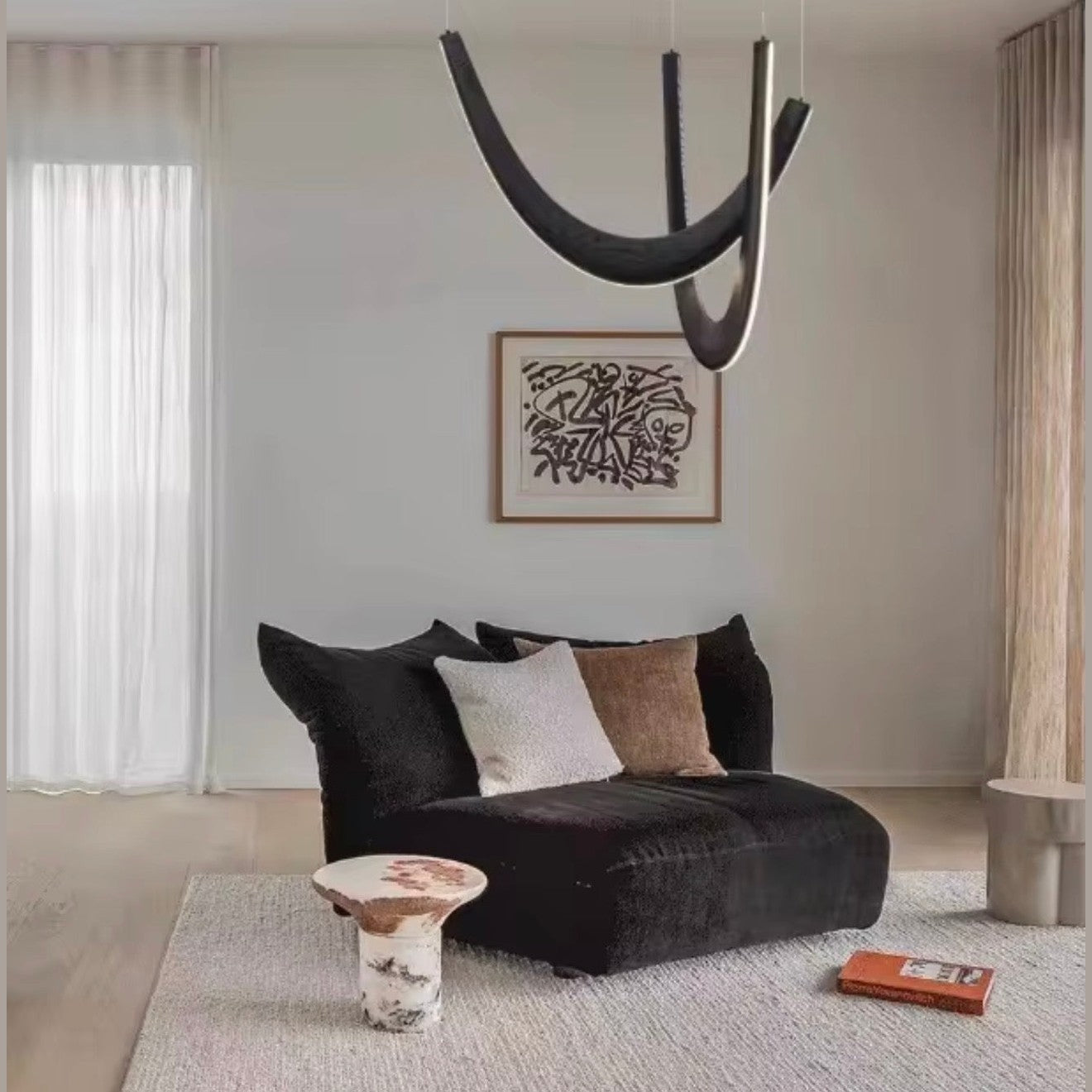 Lumière Arc Sculptural Chandelier
